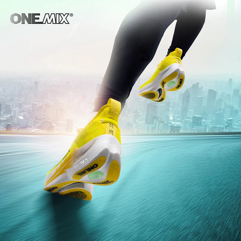 ONEMIX Carbon Fiber Plate Running Shoes Traction Shock Absorption Sneakers Professional Marathon PB Racing Sports Trainers Shoes