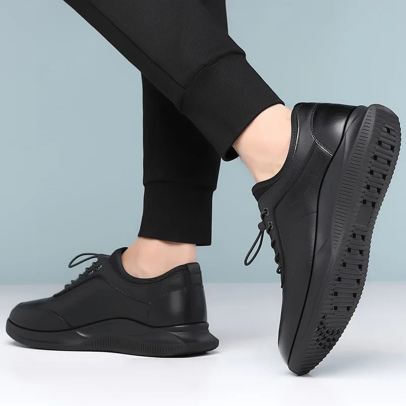 Sneakers Mænd Sko Casual Loafers Solid sort Komfortable udendørs sko Let Flats mænd Zapatillas Hombre Mænd afslappede sneakers