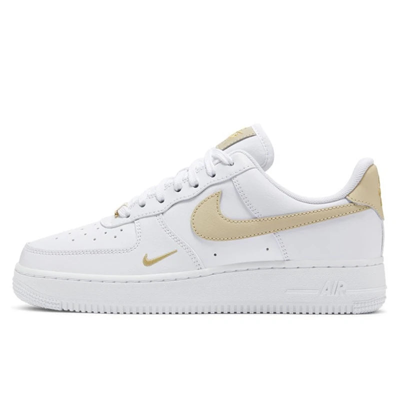 Nike Air Force 1 07 Mænd Kvinde Skateboarding Sko Klassikere Sort Hvid Ægte læder Skridsikre Komfortable Af1 løbesneakers