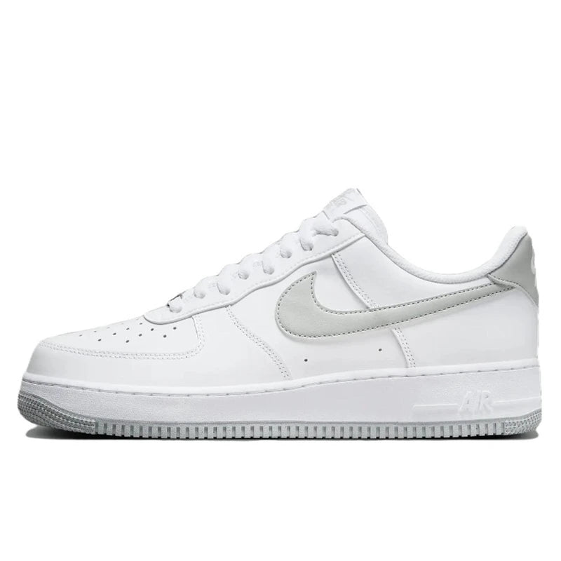 Nike Air Force 1 07 Mænd Kvinde Skateboarding Sko Klassikere Sort Hvid Ægte læder Skridsikre Komfortable Af1 løbesneakers