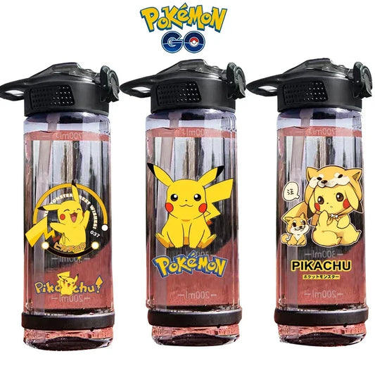 Ny Pokemon Pikachu Water Sippy Cup Stor kapacitet vandflaske Plast tegneseriekop med sugerør Udendørs Sport Fitness Børne Cup